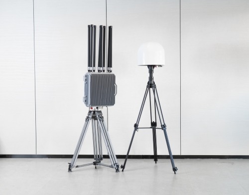 10 km Detecção de direcção passiva Multi-banda Supressão Anti-Drone Sistema Web App Controle Central